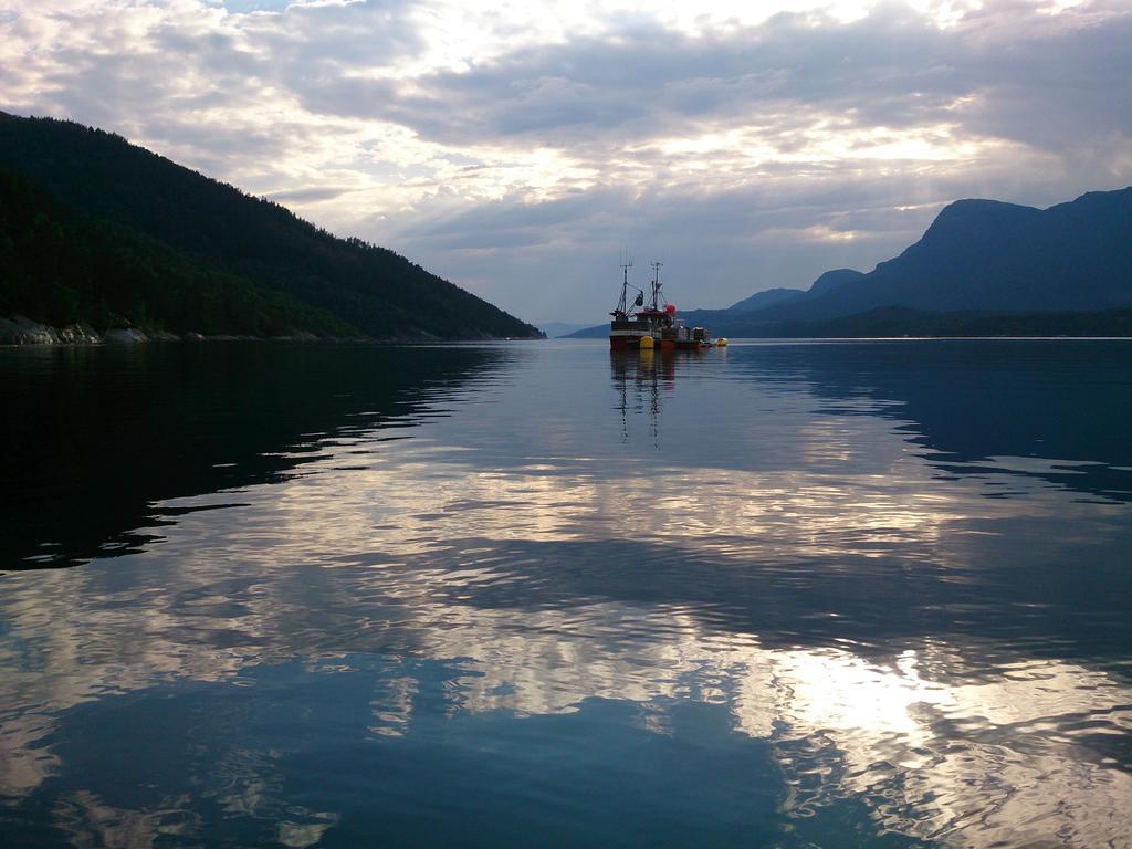 Ropeid Villa Fjordferie Exteriör bild